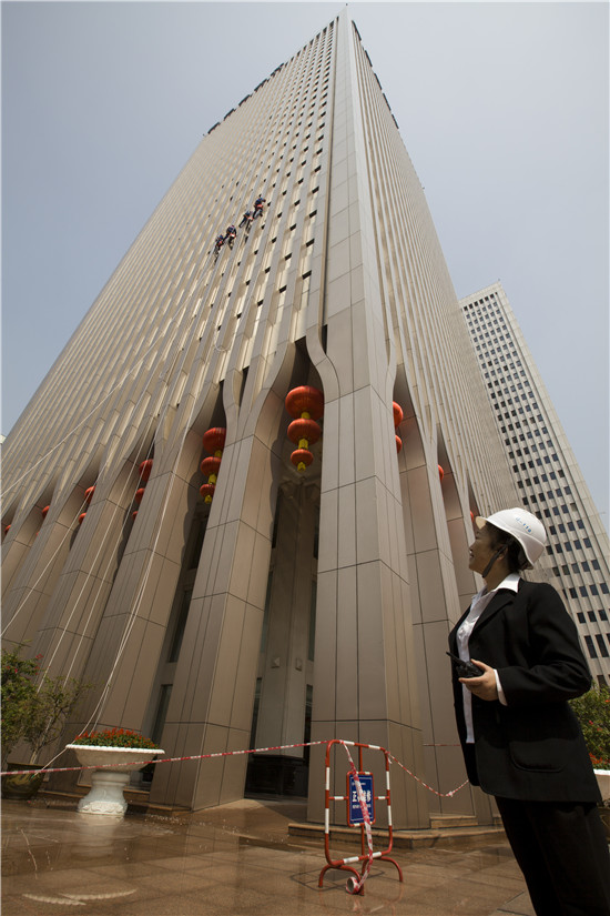 武漢外墻清洗交通銀行案例